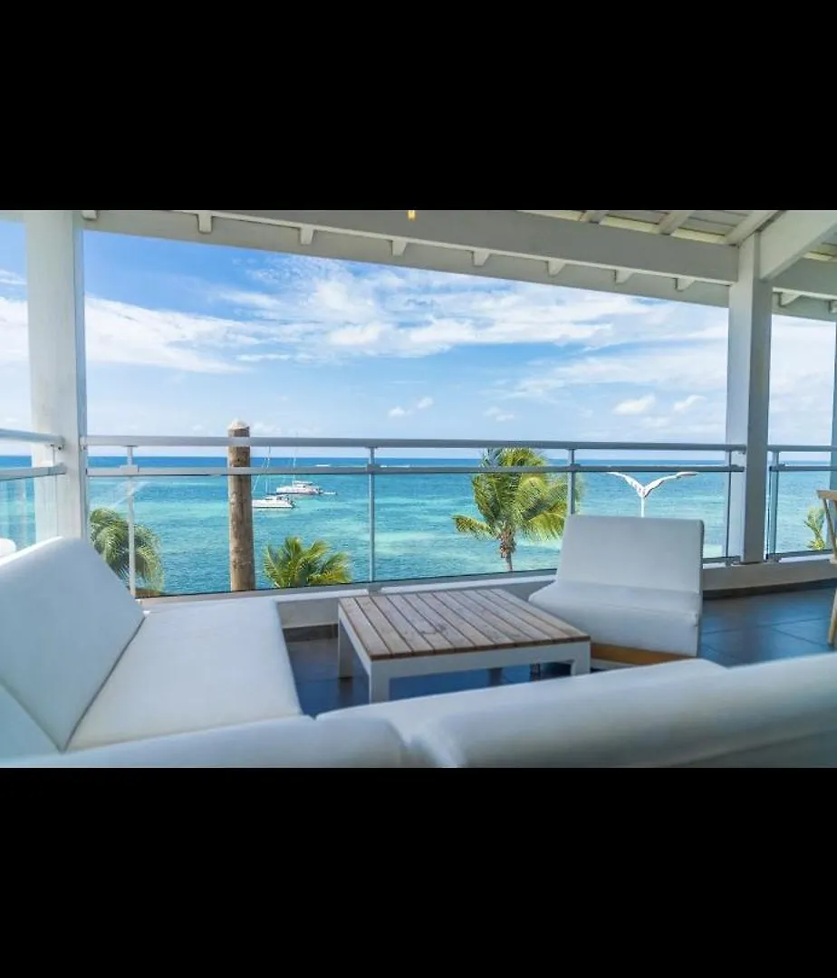 Only4View - Rooftop & Spa Sainte-Anne Guadeloupe